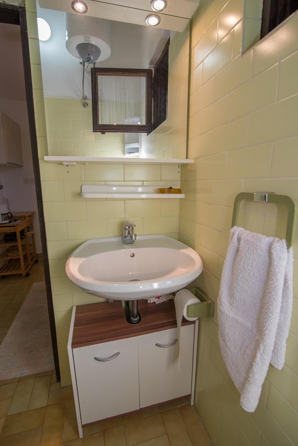 Susko Apartment Mali Losinj Ngoại thất bức ảnh